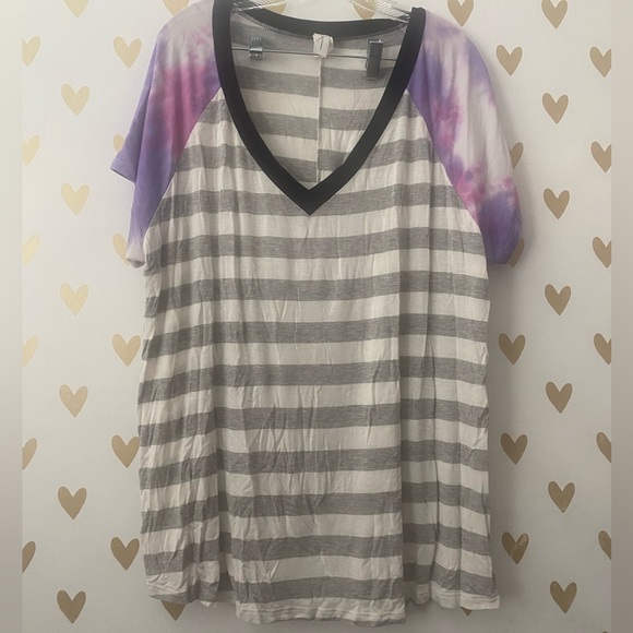 Sew In Love Plus Size Tee - Picture 3 of 4